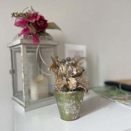 לצנו Peonia Apartment - Appartamento Vista Lago מראה חיצוני תמונה